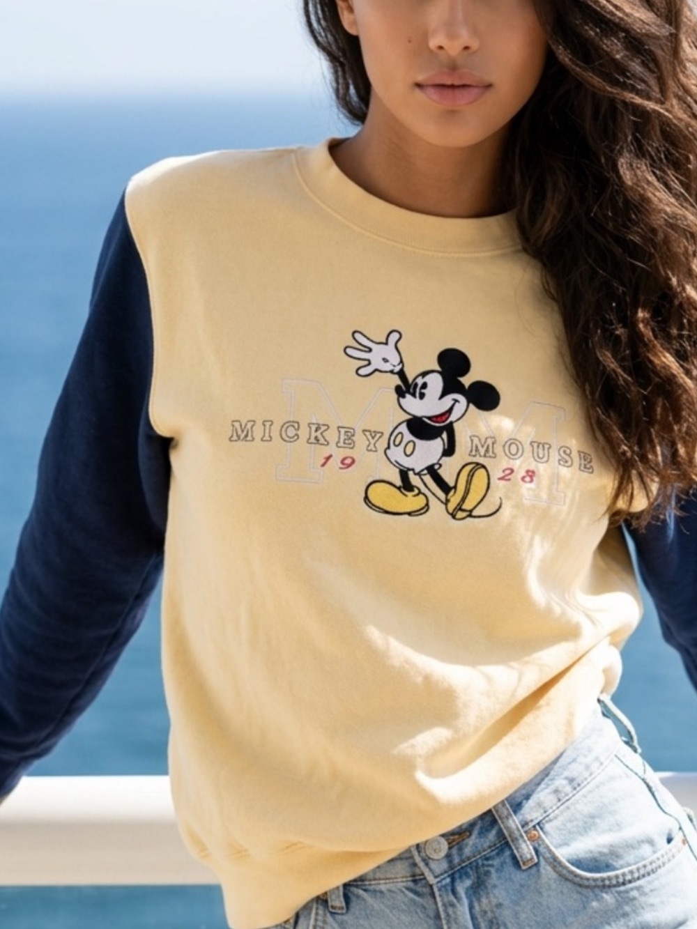 Vintage Mickey mouse color block sweatshirt
